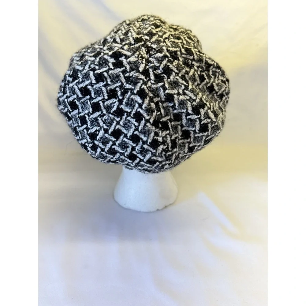 Newsboy Hat Women Cabbie Cap Black, Gray & White Wool Blend Collectioneighteen